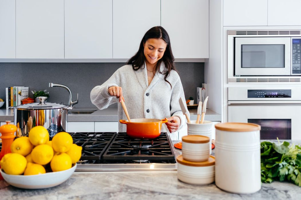 35+ Kitchen Essentials You Need in 2022: Tools, Utensils & More – Lomi