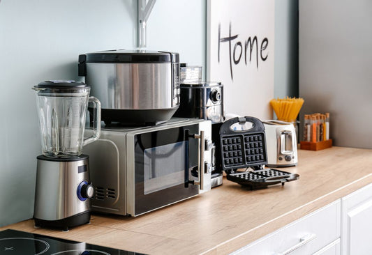 Small kitchen appliances on a countertop